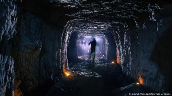 فريق علمي تمكن من الوصول إلى قعر بئر برهوت في اليمن التي يطلق عليها ب"سجن الجن"