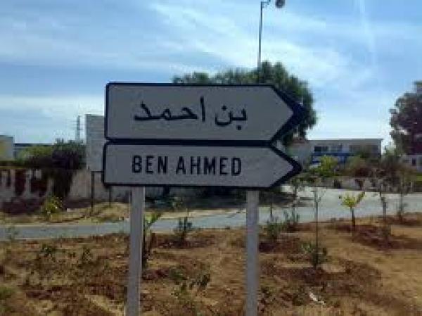 سكان قبيلة المعاريف أملال  دائرة ابن احمد يطالبون بفتح تحقيق تزوير والترامي على أراضيهم