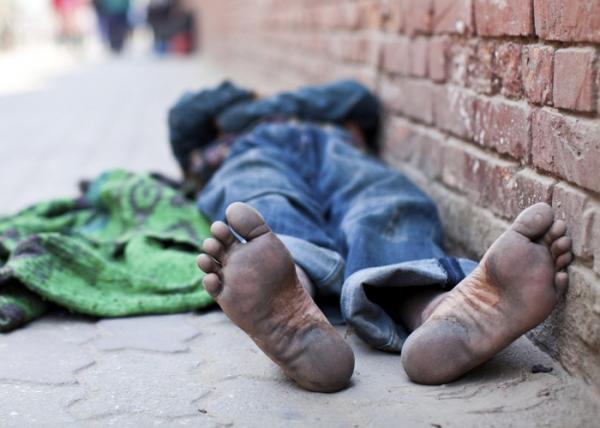 في واقعة غير مسبوقة...العثور على جثث 3 مشردين بتطوان ونقل آخر في حالة حرجة إلى قسم المستعجلات