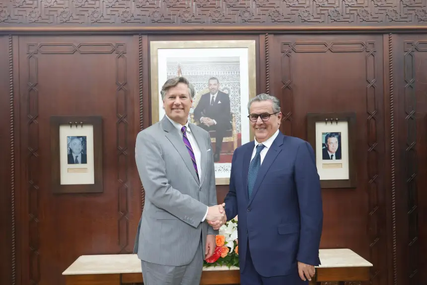 رئيس الحكومة يستقبل نائب وزير الخارجية الأمريكي