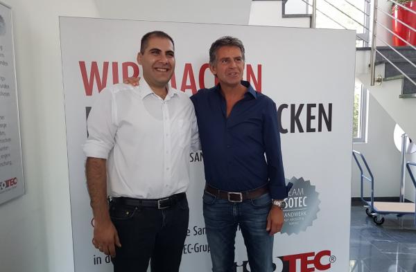 قصة نجاح لاجئ سوري في المانيا : من لاجئ الى إطار في شركة مرموقة