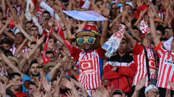 الجمهور التطواني على الفايسبوك: شكرا لكم الجميع شارك في المسرحية!