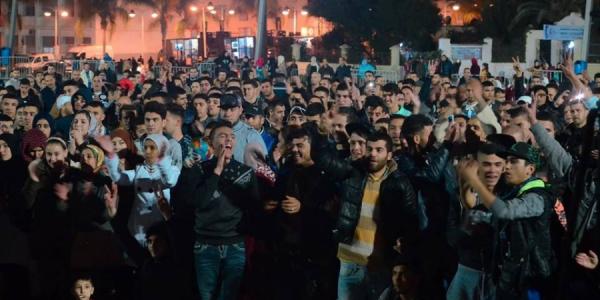 هذه حقيقة استخدام رجال الأمن للقوة في تفريق محتجين بالحسيمة