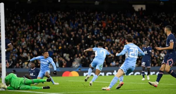 مانشستر سيتي يستعيد الصدارة من ليفربول