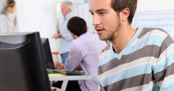 انطلاق برنامج الإشهاد في الإعلاميات  وتكنولوجيا المعلومات والاتصال في التعليم 