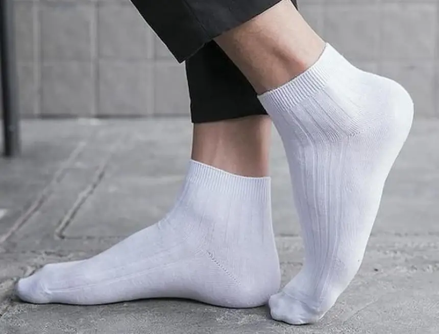 هل تعالج الجوارب الضاغطة الدوالي؟ خبراء يوضحون