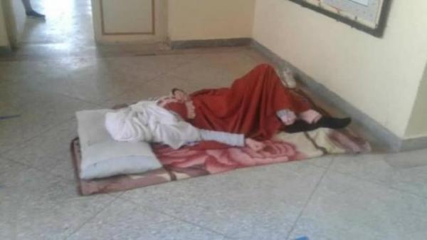 واقعة غريبة: مدير مؤسسة تعليمية يحتجز أستاذة داخل مرحاض ونقابة تدخل على الخط