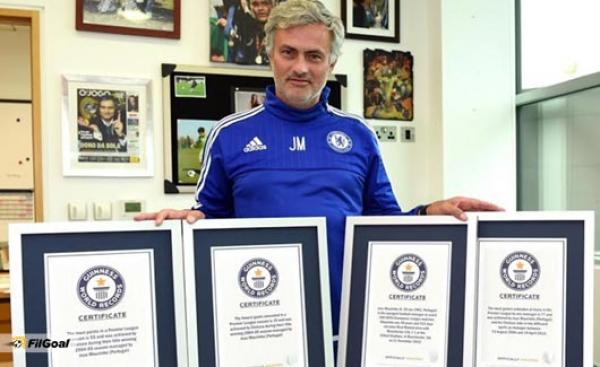 مورينيو يدخل موسوعة "جينيس" بخمسة أرقام قياسية !