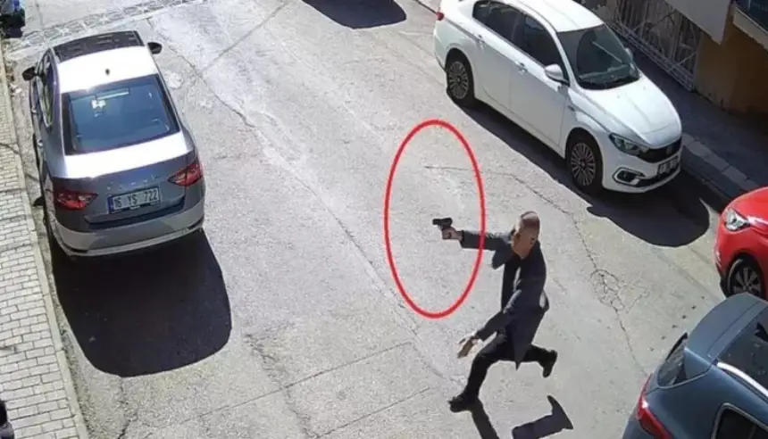 جريمة مروعة في تركيا.. رجل يقتل زوجته أمام أبنائهما