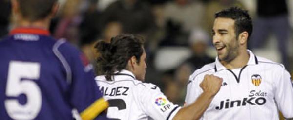 عادل رامي يقود فالنسيا الى الفوز على لياجوستيرا بهدف من من 50 متراً