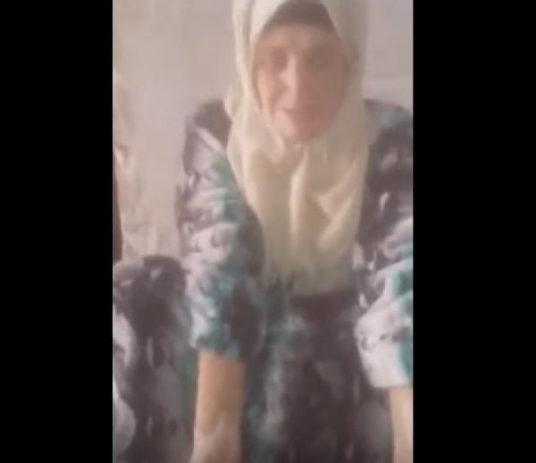فيديو مؤثر...مي فاظمة عجوز تعرضت للضرب من ابنها تبكي وتقول :" فيناهو المخزن أعباد الله" وفيسبوكيون :هاعلاش هضر الملك
