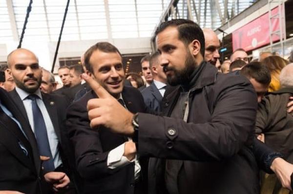 أصوله مغربية.. مساعد "ماكرون" الأسبق يَعترف بارتكابه جرائمَ تسبّب في محاكمته ثم إدانته