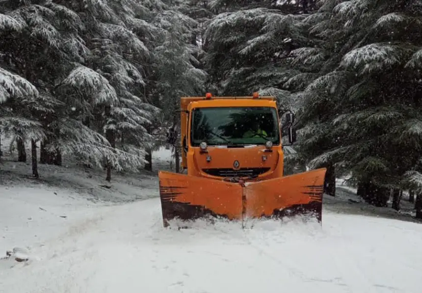 نشرة إنذارية .. تساقطات ثلجية وأمطار قوية يومي الأحد والإثنين بعدد من مناطق المملكة