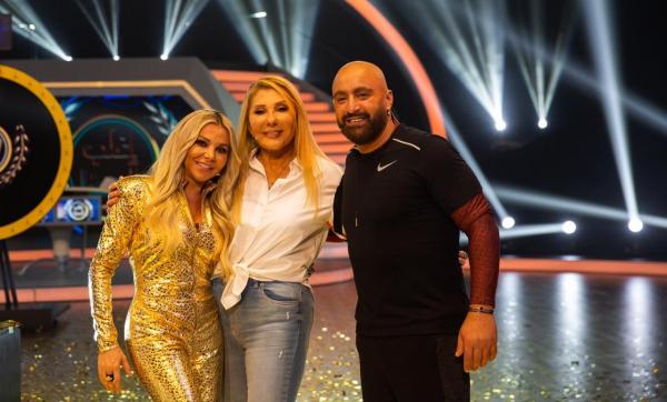 الفنانة نادية الجندي ضيفة برنامج "إغلب السقا" "الليلة" على "MBC5"