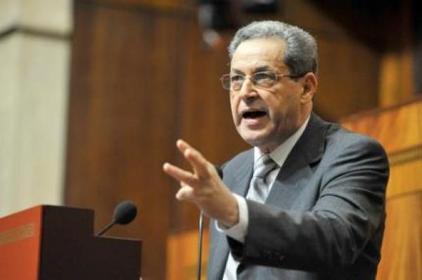 صحف الأربعاء : العنصر يتهم أحزابا باختلاس المال العام و الحكومة تستأنف الحكم القضائي الصادر لفائدة المعطلين 