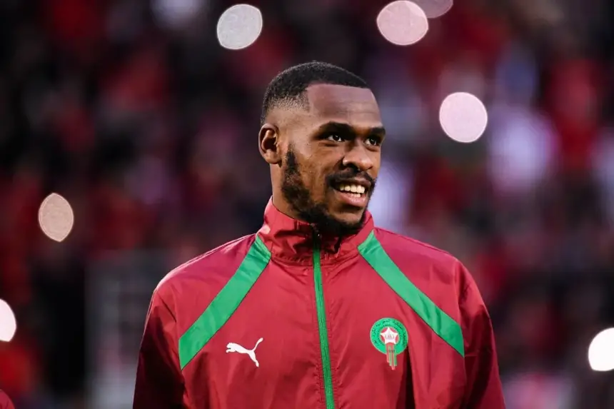 عيسى ديوب يبدأ مرحلة جديدة ويصالح الجماهير المغربية}