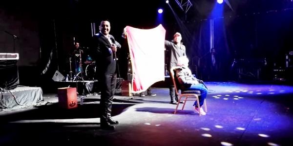 هذه رسالة رشيد شو و الدوزي للمغاربة بخصوص قضية الصحراء المغربية ( الفيديو )