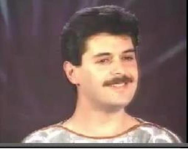 راغب علامة قبل الشهرة و\'رقصة الفراشة السعيدة\' ! 