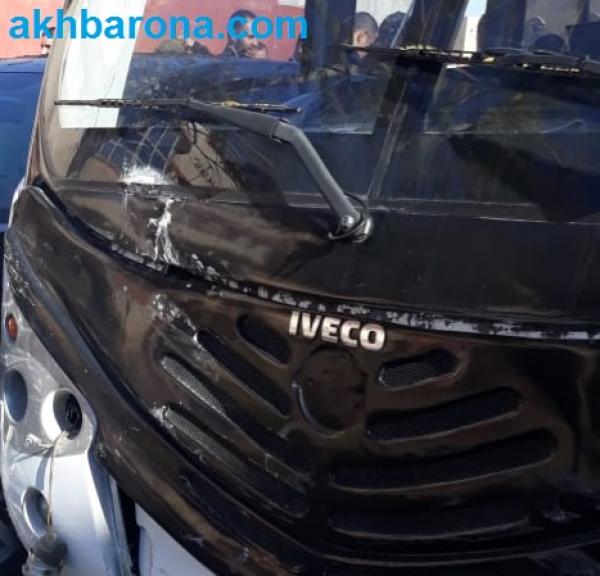 بالصورة:حادثة سير لحافلة نقل عمومي والألطاف الإلهية تحول دون حصول خسائر في الأرواح