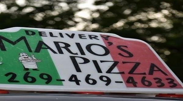 ما هي الخدمة التي يقدمها هذا المطعم إلى جانب توصيل البيتزا؟