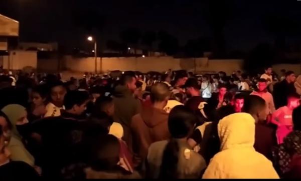 بالرغم من المنع ...مواطنون يتحدون حالة الطوارئ وينظمون احتفالات بوجلود بأكادير