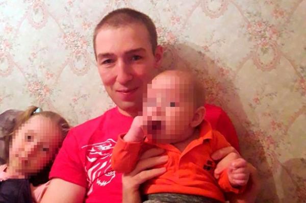 اكتشاف طفلين على قيد الحياة بعد 3 أيام من وفاة والديهما بسبب تناول مخللات مسمومة