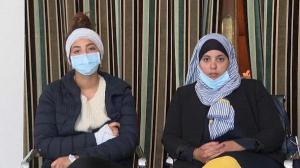 شاهد: سيدتان مسلمتان ترويان تفاصيل الاعتداء العنصري عليهما وطعنهما بالقرب من برج إيفل