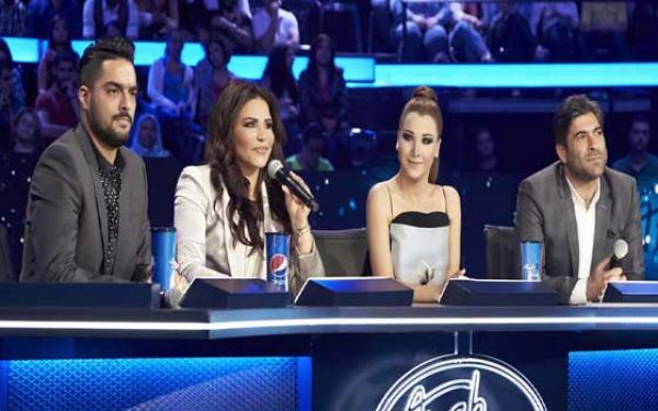 بعد سقطتها في برنامج الملكة .. "إم بي سي" تطرد أحلام من أراب أيدول وتختار فنانة مغربية بديلة عنها