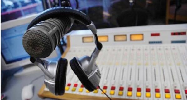 بحثا عن "البوز": منشطو برامج إذاعية وتلفزيونية يلجؤون إلى حيل "ماكرة" لاستقطاب الجمهور بمساعدة ضيوفهم