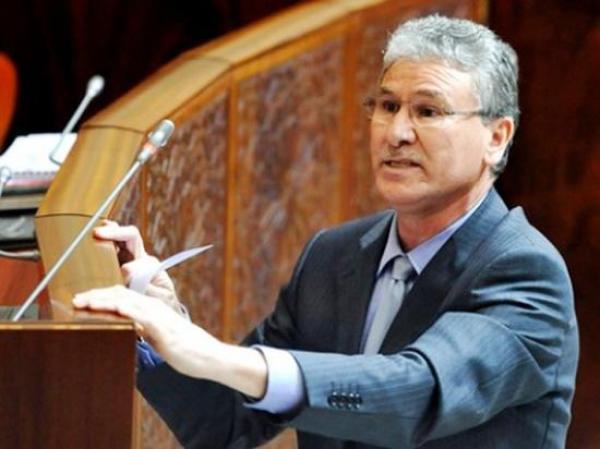 الوردي يشتكي من النقص والخصاص الكبير في الموارد البشرية داخل وزارته