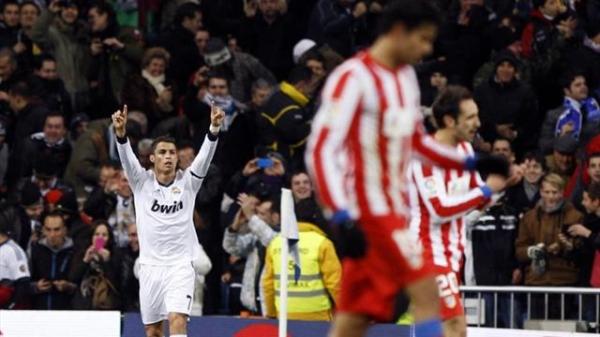 رونالدو يمنح الريال فوزا معتادا على أتلتيكو في لقاء "ديربي" العاصمة مدريد