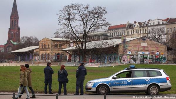 ألمانيا: معرض مثير للجدل يحتفي بتجار المخدرات!