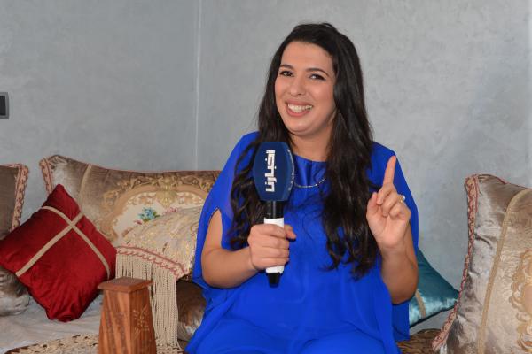 بالفيديو: "مونيا"  بطلة "طوندونس" تكشف بالأرقام تفاصيل صادمة عن مسارها الفني.. تعذبت بزاف قبل ما نخدم مع "حسن الفذ"