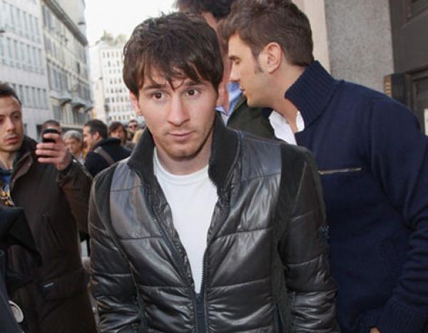 الحارس الشخصي لميسي : لقد سرقت (500) مصرفاً !!