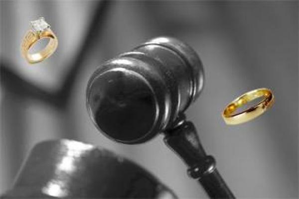 سعودية تحصل على 24 مليون ريال سعودي من طليقها