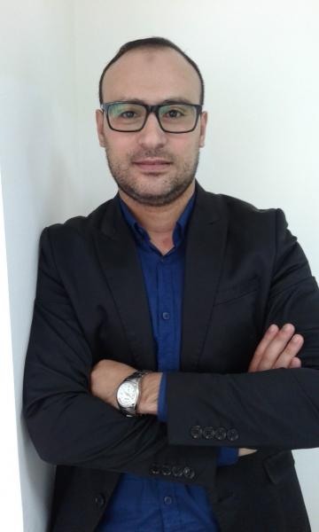 كل الأماكن مشتاقة إليك.