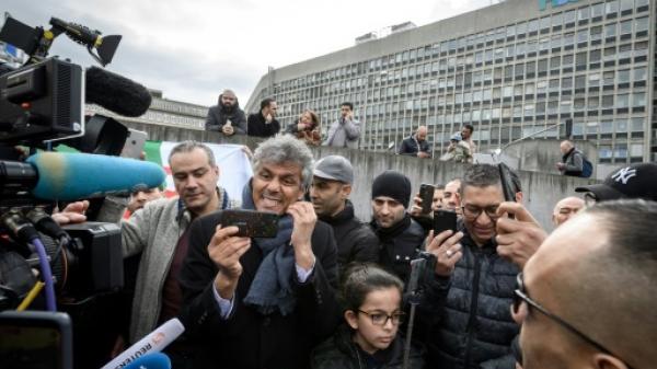 ماذا كان يفعل "رشيد نكاز" بالمستشفى الذي يرقد فيه بوتفليقة في جنيف؟