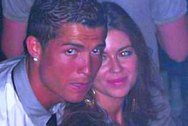 رونالدو يُكسر صمته ويكشف ما وقع بالتفصيل مع الفتاة الأمريكية!