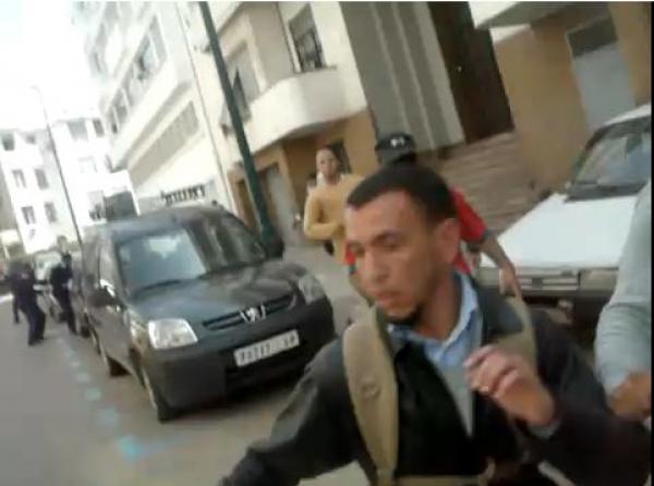 قوات الأمن تقمع الأساتذة المجازين وتحدث إصابات خطيرة في صفوفهم (فيديو)‏