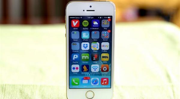 آبل تعتزم إطلاق 3 هواتف آي فون هذا العام