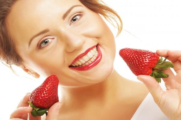 تعرفي على الفوائد الجمالية الهامة للفراولة