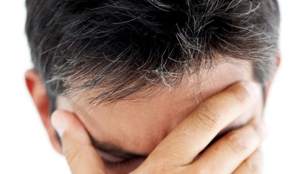 عادات لا ننتبه إليها تسرع ظهور الشيب و الشعر الأبيض