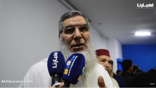 الفزازي: "روتيني اليومي" سفاهة وديوثية..وهؤلاء النسوة يلطخن سمعة المغربيات الشريفات