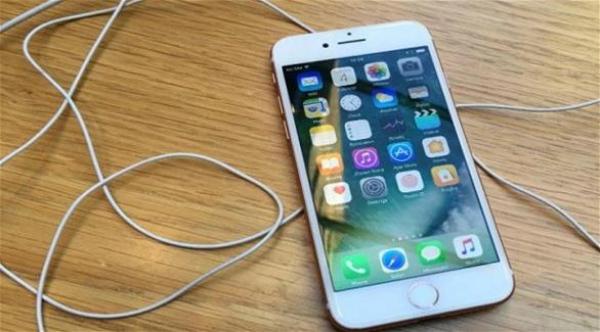 لن تصدق الطريقة الخبيثة التي اشترت بها هذه الفتاة منزلاً