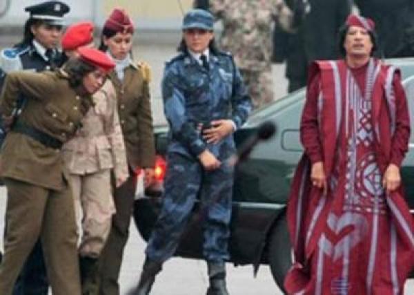 حارسات القذافي الحسناوات يختفين باختفائه من باب العزيزية