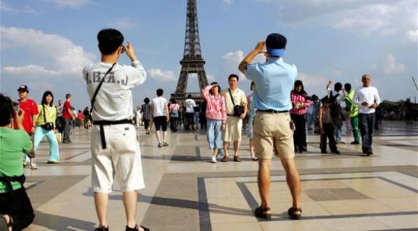  سياح من الصين في فرنسا (أرشيف) 
