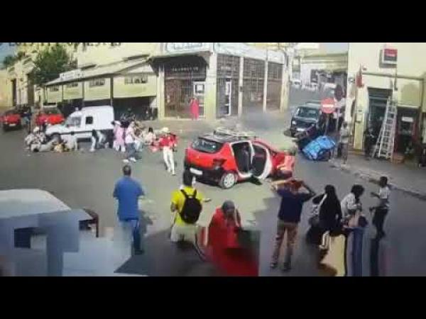 الحكم الصادر في حق "خباز" تسبب ابنه القاصر في دهس سياح صينيين بفاس (فيديو الواقعة)