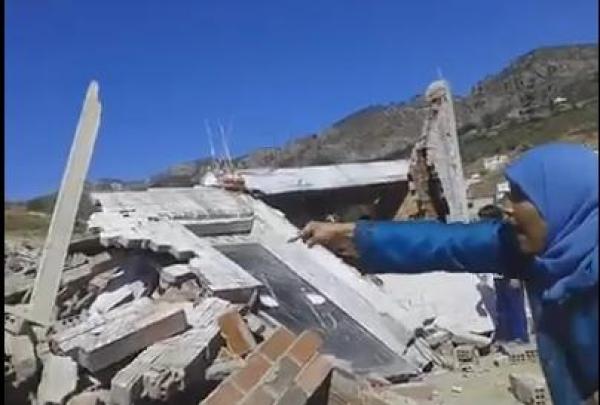 مواطنة تطوانية: مصوتناش على “الحمامة” والقايد انتقم منا وهدم لينا الديور