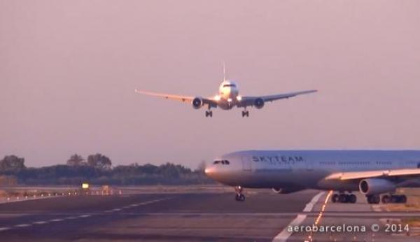 بالفيديو.. طائرة روسية تتفادى الاصطدام بأرجنتينية في برشلونة