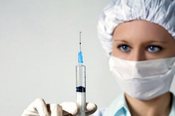 سابقة: ممرضة تجر جراحا بوجدة للقضاء بسبب إبتزازه للمرضى الفقراء